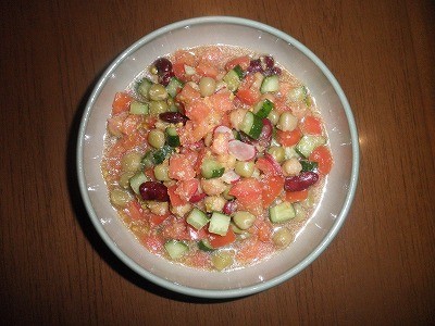 夏野菜と豆のサラダの画像