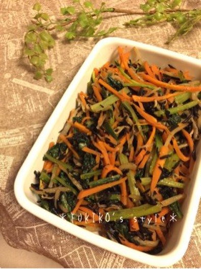 簡単常備菜！三色野菜とひじきのナムルの写真