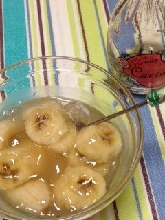 ひんやりバナナの桃ジュレデザートの画像
