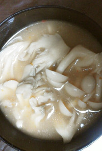 代謝ＵＰ♪　ピリ辛キノコの味噌スープ