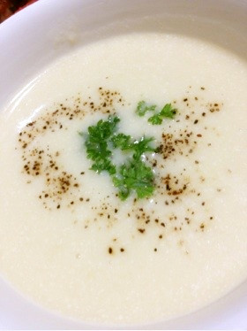 じゃがいもの豆乳スープ(ポタージュ)
