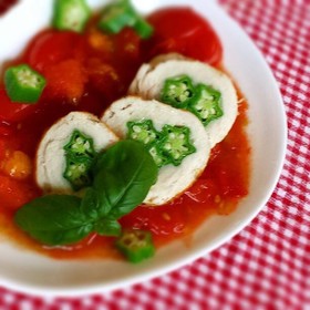 オクラのロールチキン♪トマト煮込み風