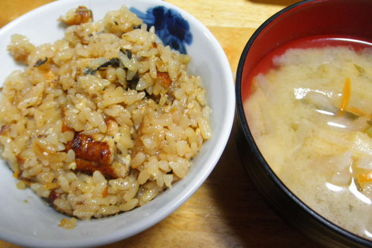 蒲焼うなぎの炊き込みごはん レシピ 作り方 By 庭のあさがお クックパッド 簡単おいしいみんなのレシピが349万品