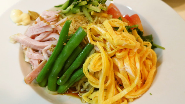 簡単プロの技 マルちゃん正麺の冷やし中華 レシピ 作り方 By パスタパパ クックパッド 簡単おいしいみんなのレシピが362万品