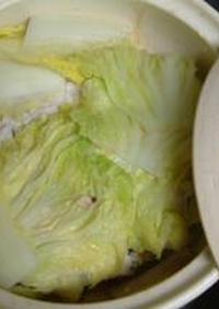 土鍋で白菜と鶏ひきの重ね蒸し