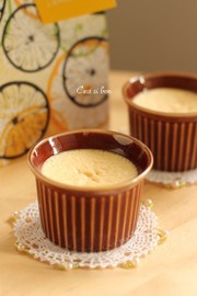 オレンジ風味のクリームチーズプリンの写真