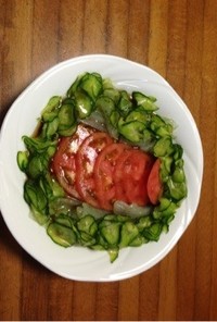 さしみコンニャクのトマトサラダ