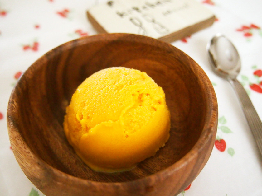 ココナッツマンゴーアイスポップのレシピ