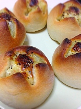 惣菜パン≪ポテサラパン≫の画像