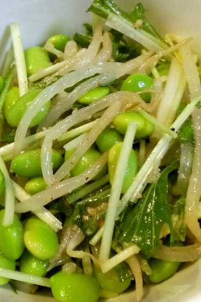 【簡単♪】枝豆と水菜のナムル風サラダの写真