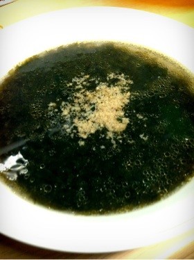 超簡単☆海苔とわかめの黒々スープの画像