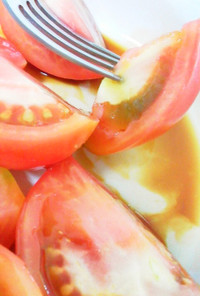 酸っぱいトマトの食べ方☆蜂蜜醤油がけ