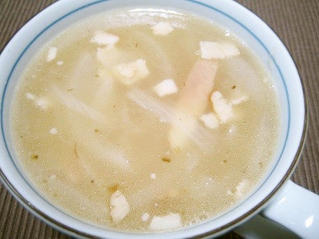 母の味♪ベーコンと玉ねぎのスープの画像