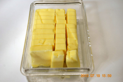 便利♪　バターの切り方と保存法の写真