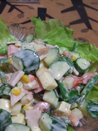 夏野菜＆ヨーグルトマヨでお手軽朝食サラダの写真