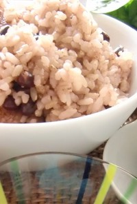 玄米と白米で作る、炊飯器のお赤飯