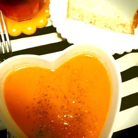 ♥トマトの冷製スープ♥の画像