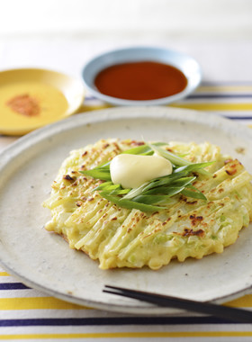 つけて食べる!野菜満載お好み焼き