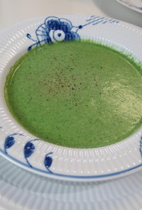 レンジとミキサーで簡単緑のスープ
