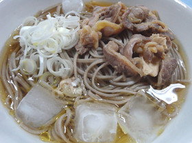 山形名物の冷たい肉そば