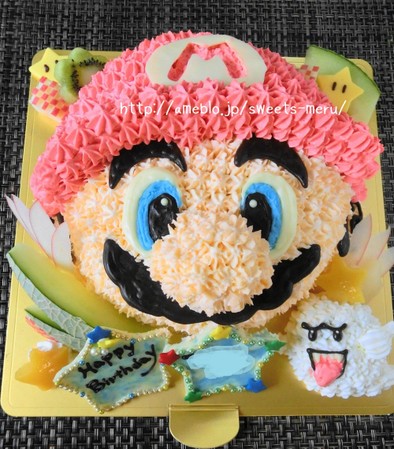 マリオの立体キャラケーキの写真