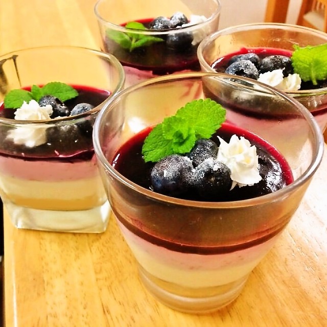 ブルーベリームースのレアチーズケーキ レシピ 作り方 By おーさかや クックパッド 簡単おいしいみんなのレシピが353万品