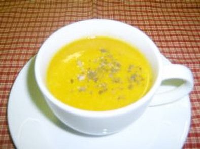 バターナットスクワッシュのスープの写真