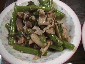豚肉と青ジソの炒め物
