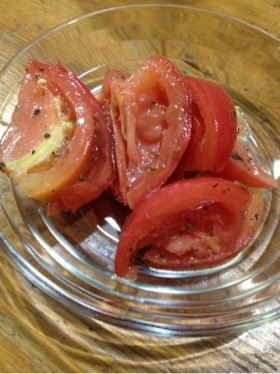 トマトだけサラダ