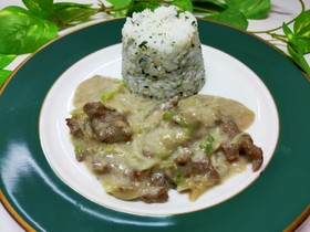 10分簡単♪ ビーフストロガノフ
