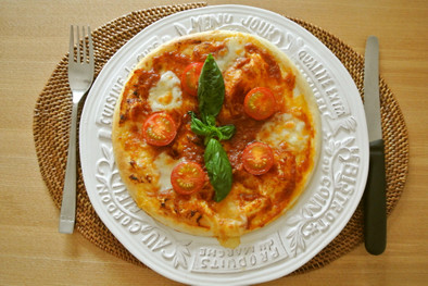 アーティチョークとトマトのピッツァの写真