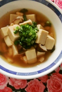 夏なのに、椎茸とむき海老入り高野豆腐煮