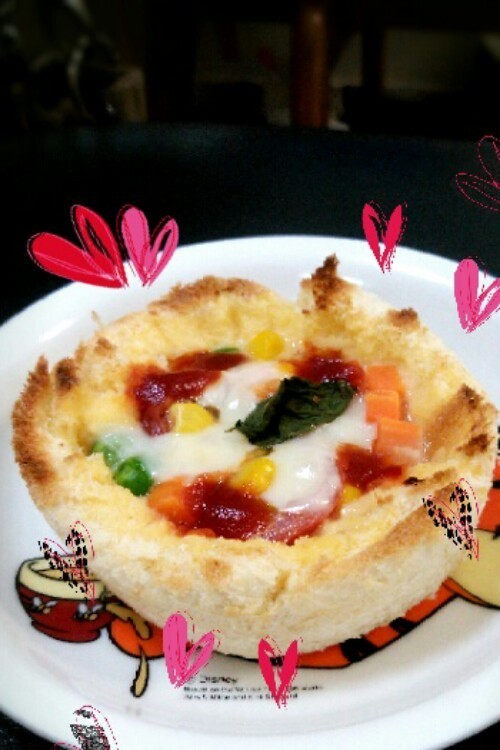 食パンで☆マルゲリータ風パンキッシュの画像