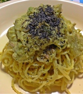 ヘルシーアボカドクリームパスタ