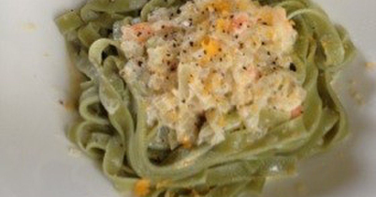 グルテンフリーのキノコとほうれん草のタリアテッレのレシピ