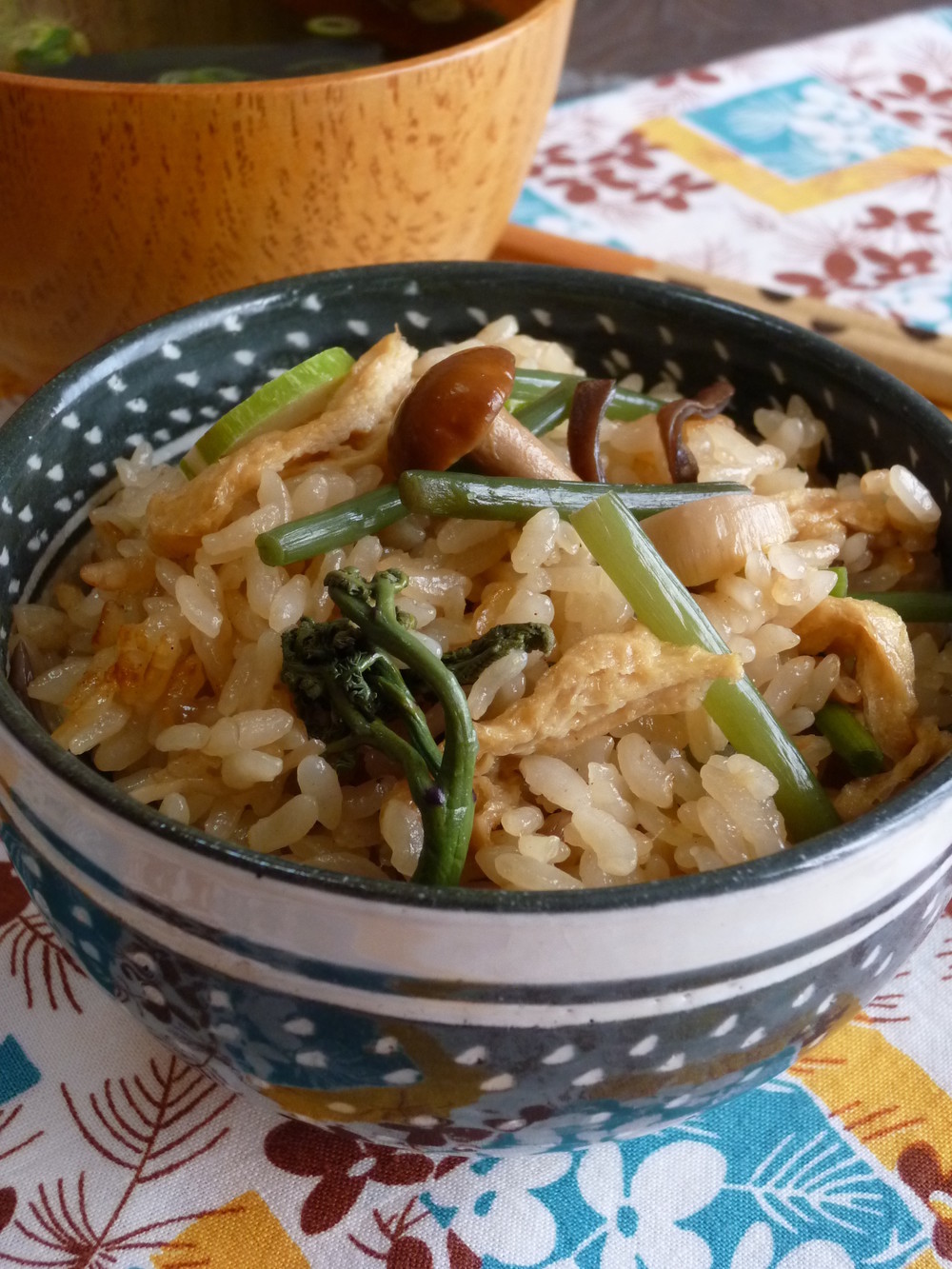 簡単 山菜の炊き込みご飯 レシピ 作り方 By Rie Tin クックパッド 簡単おいしいみんなのレシピが350万品