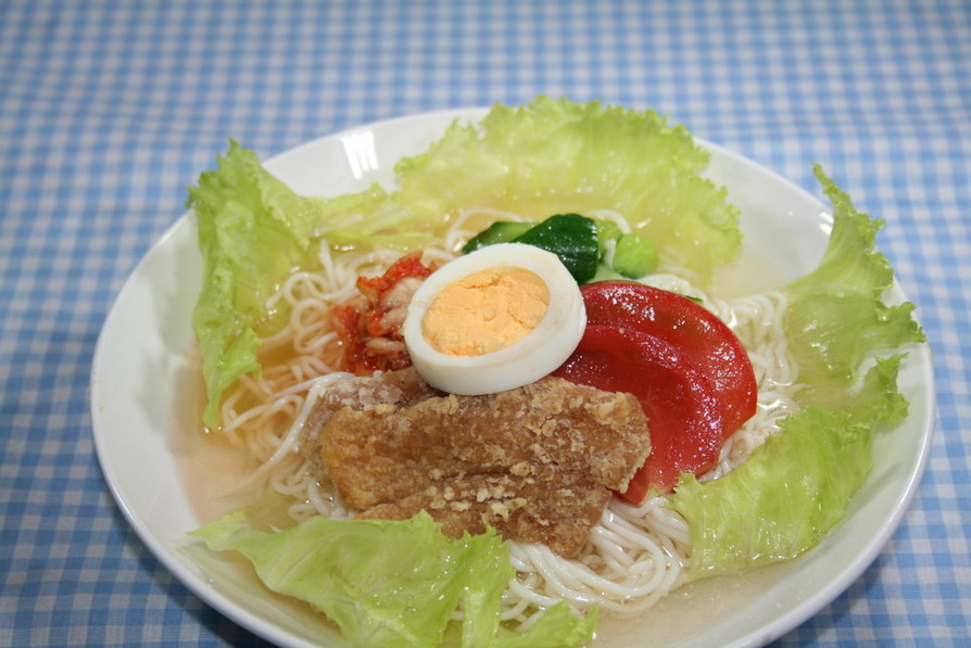 コンニャク麺の冷麺の画像