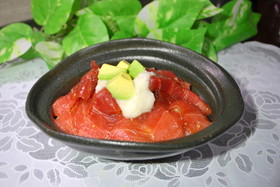 漬けダレが決め手です♪ まぐろ漬け丼