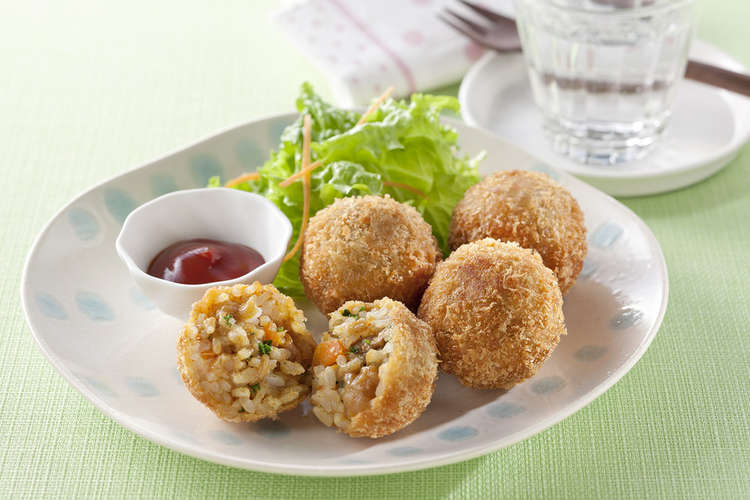 簡単リメイクカレーカレーライスコロッケ レシピ 作り方 By ハウス食品株式会社 クックパッド 簡単おいしいみんなのレシピが355万品
