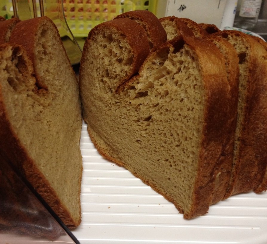 大豆粉とふすま粉の食パンの画像
