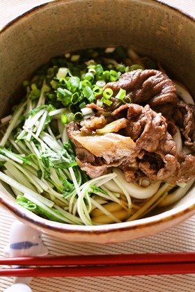 大好評!めちゃ旨い肉うどんいかがですか?