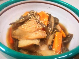 干し芋茎(ズイキ・芋がら)と車麩の煮物