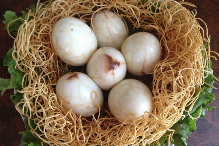 たまご大量消費 模様付きゆで卵の巣 レシピ 作り方 By Ki Yu クックパッド 簡単おいしいみんなのレシピが354万品