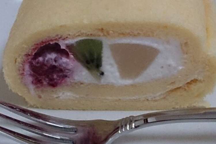 しっとりふわふわロールケーキ レシピ 作り方 By めいあいの部 クックパッド