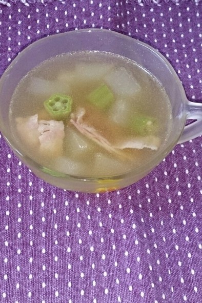 簡単！冬瓜とオクラのトロりんスープの写真