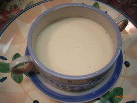聖夜のホワイトスープ(カリフラワーとポテトのクリームスープ)