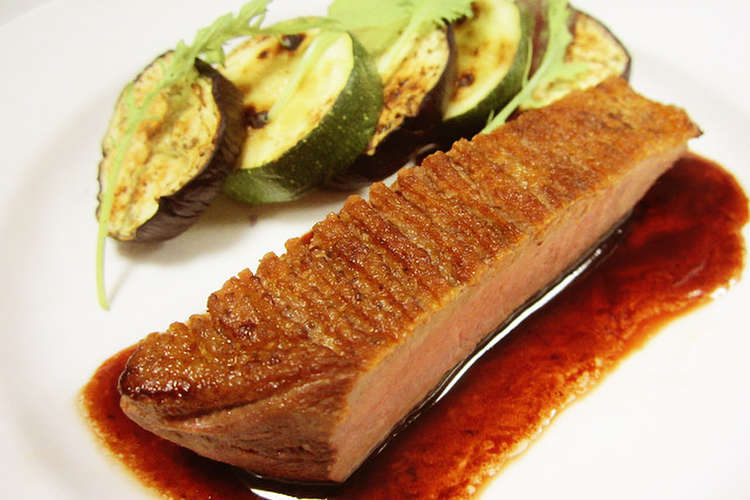 フランス産鴨胸肉 赤ワインソース レシピ 作り方 By まこぷんぷん クックパッド 簡単おいしいみんなのレシピが375万品