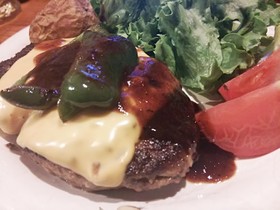 定番ハンバーグ(パン粉の代用をおからで)