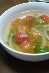 トマトとレタスの中華風スープ