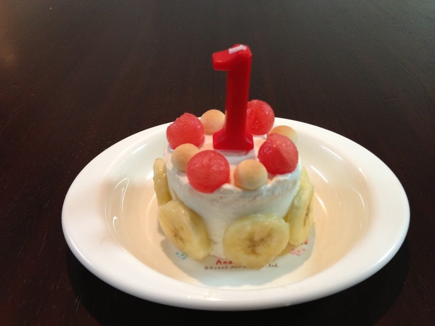 イチゴが無くてもOK！1歳誕生日ケーキの画像